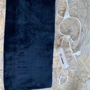 Bella Vie Electric Heating Pad Navy Blue Plush 12x24 NA-H1821B 3 Heat Settings